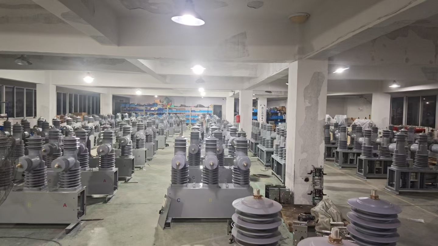 OEM Outdoor circuit breaker