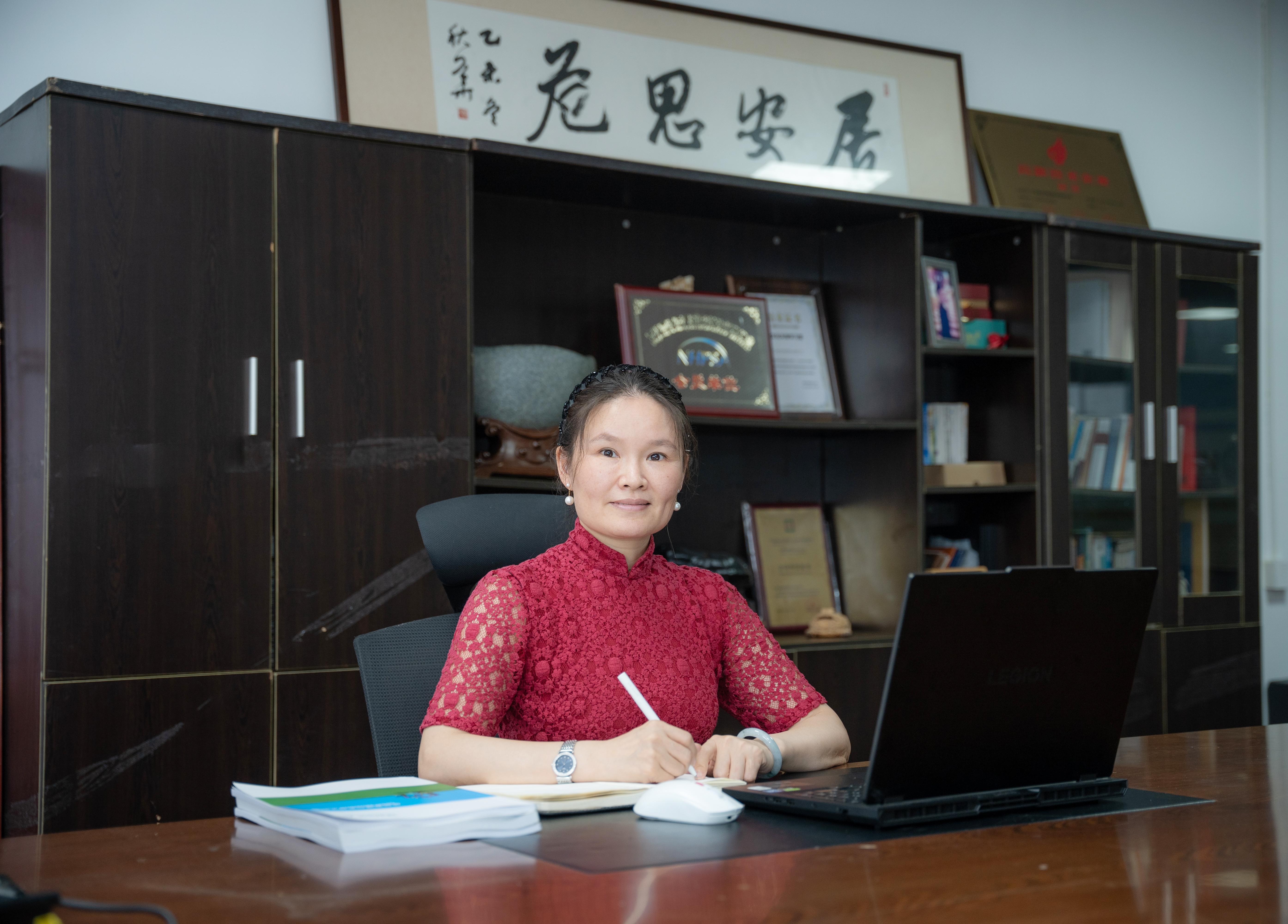 Ms. Xie Yonghui (Ella)	
