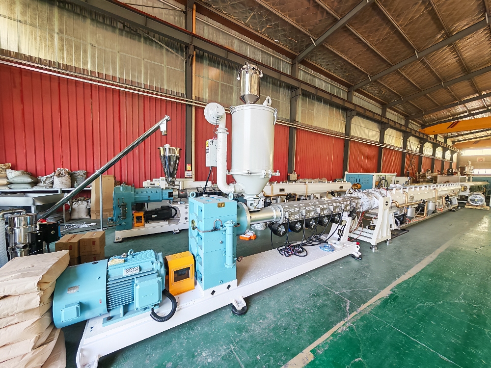 PE pipe machine factory
