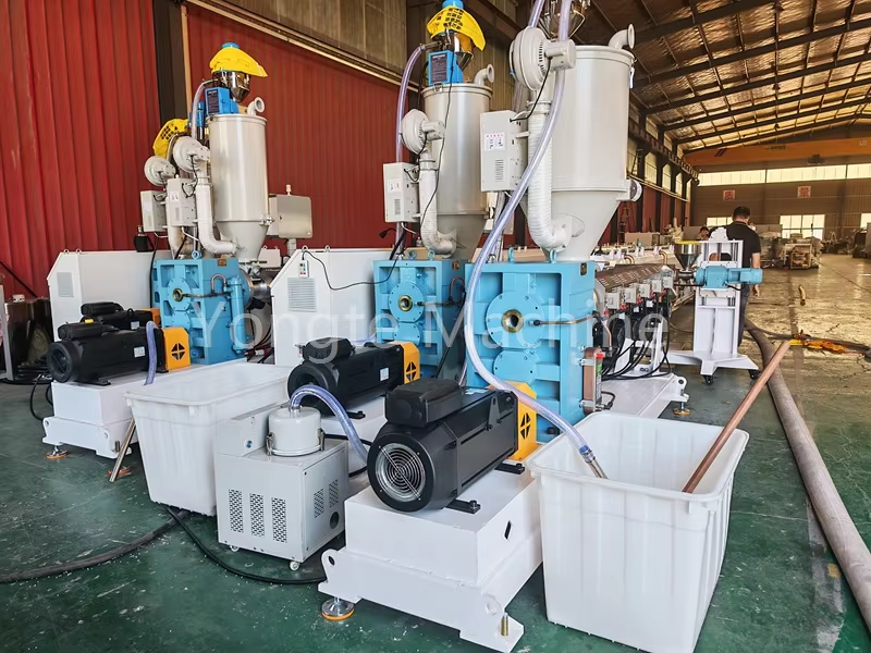 China Plastic pipe machine