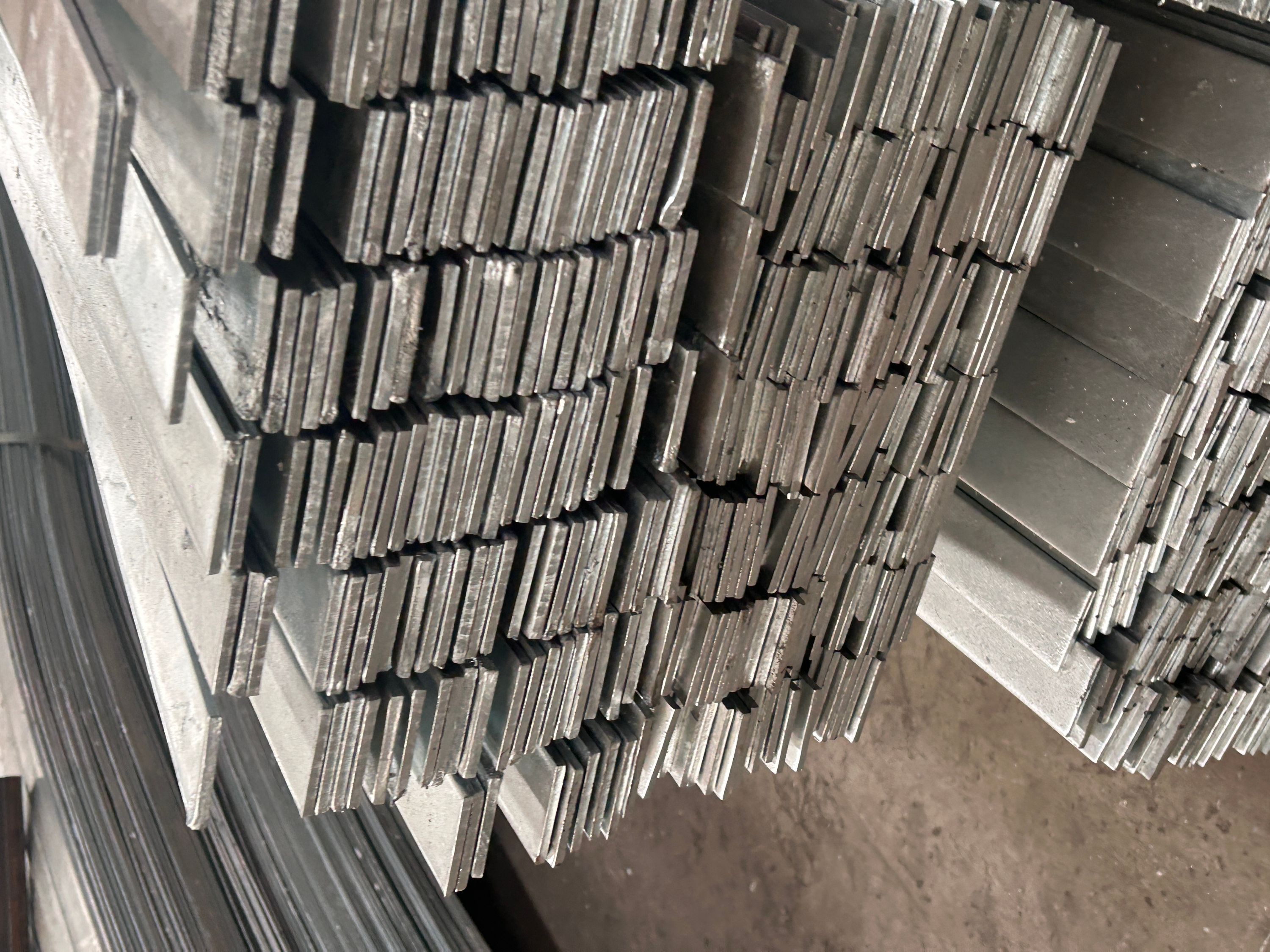 top Hot-dip galvanized flat bar manufacturer